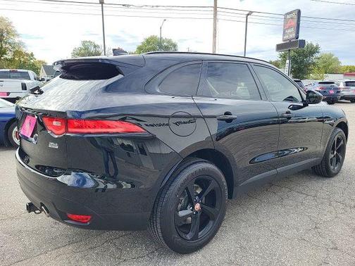 2017 Jaguar F-PACE 35t Premium