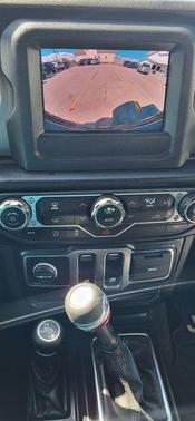 Granite Crystal Metallic Clearcoat 2022 Jeep Wrangler Sport S