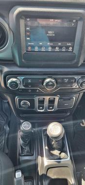 Granite Crystal Metallic Clearcoat 2022 Jeep Wrangler Sport S