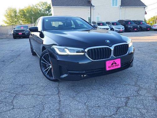 Black Sapphire Metallic 2023 BMW 530 i xDrive