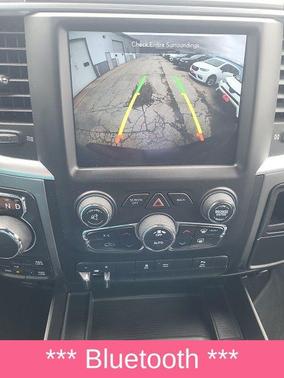 Diamond Black Crystal Pearlcoat 2021 RAM 1500 Classic Warlock