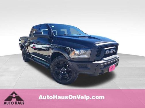 Diamond Black Crystal Pearlcoat 2021 RAM 1500 Classic SLT