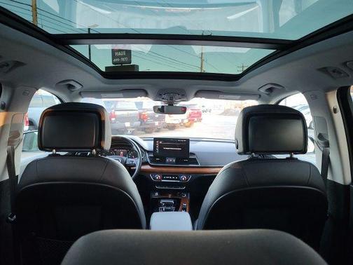 2023 Audi Q5 40 Premium
