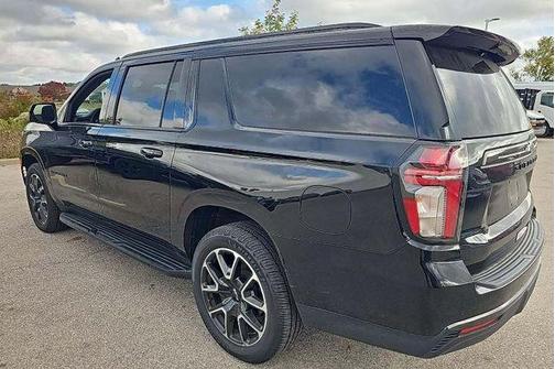 2021 Chevrolet Suburban RST