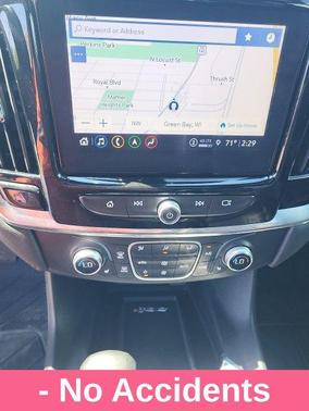 Summit White 2023 Chevrolet Traverse RS