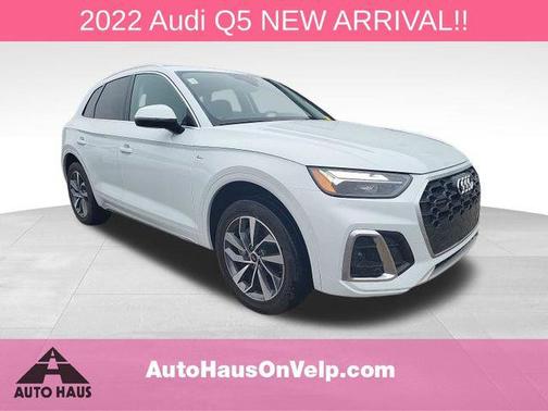 Glacier White Metallic 2022 Audi Q5 45 S line Premium Plus