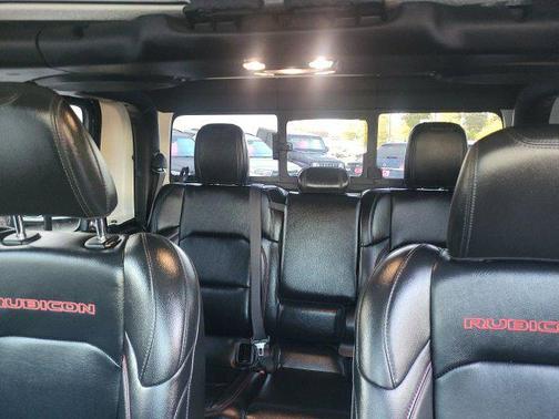 Black Clearcoat 2022 Jeep Gladiator Rubicon