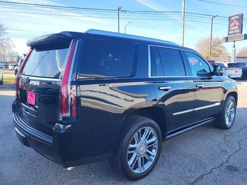2016 Cadillac Escalade Platinum