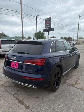 Navarra Blue Metallic 2021 Audi Q5 45 Prestige
