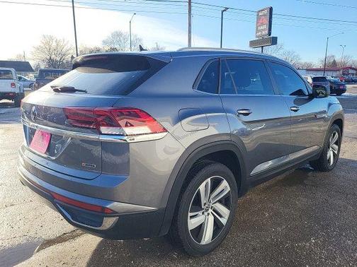 2022 Volkswagen Atlas Cross Sport 2.0T SE w/Technology 4MOTION