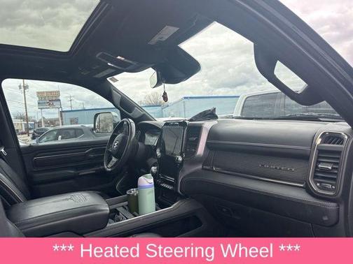 Diamond Black Crystal Pearlcoat 2019 RAM 1500 Limited