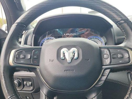 Diamond Black Crystal Pearlcoat 2019 RAM 1500 Limited