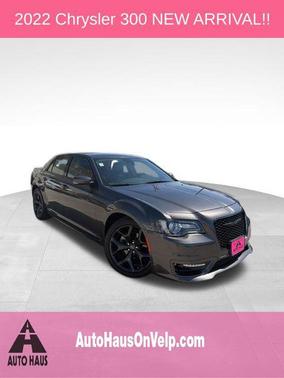 Granite Crystal Metallic Clearcoat 2022 Chrysler 300 Touring