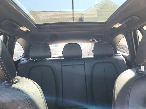 2022 BMW X1 xDrive28i