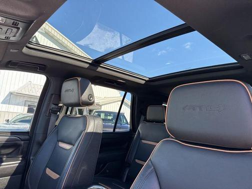 2022 GMC Yukon 4WD AT4