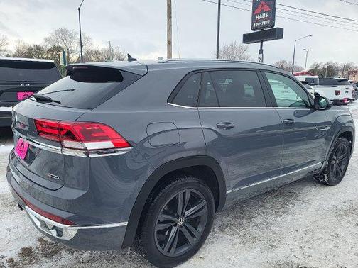 2020 Volkswagen Atlas Cross Sport 3.6L V6 SE w/Technology R-Line