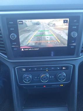 2020 Volkswagen Atlas Cross Sport 3.6L V6 SE w/Technology R-Line