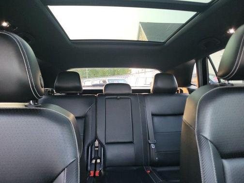 2022 Volkswagen Atlas Cross Sport 2.0T SEL