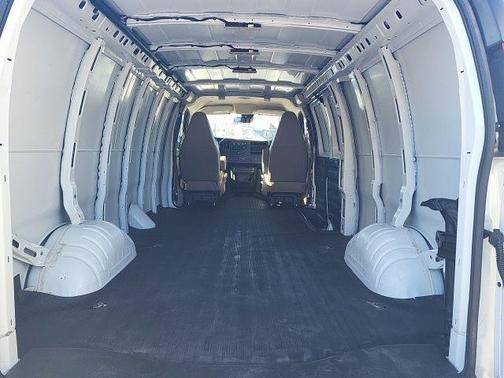 2024 GMC Savana 2500 Work Van