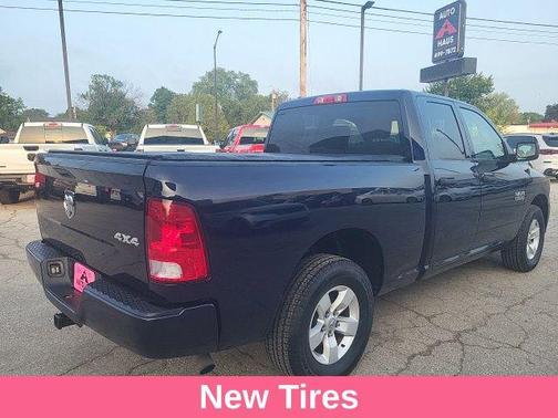 True Blue Pearlcoat 2018 RAM 1500 Express