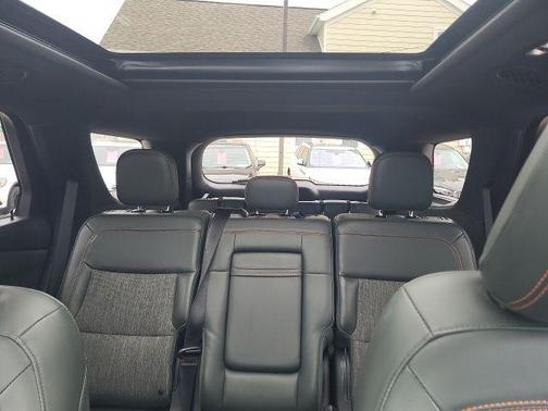 Agate Black Metallic 2022 Ford Explorer Timberline