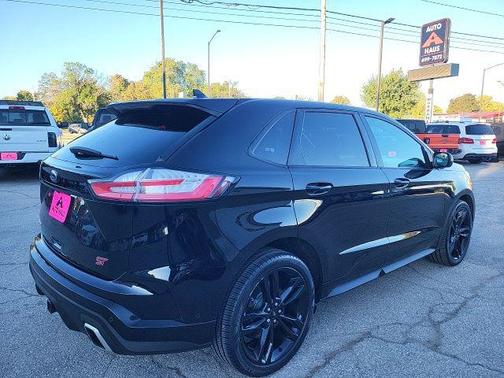 2019 Ford Edge ST