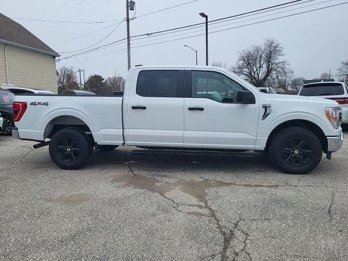 Oxford White 2022 Ford F-150 XLT