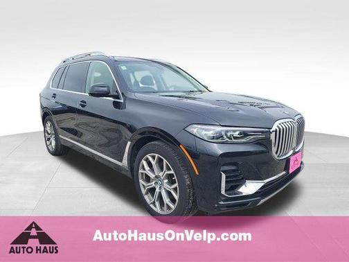 Black Sapphire Metallic 2020 BMW X7 xDrive40i