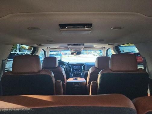 2016 Cadillac Escalade ESV Luxury