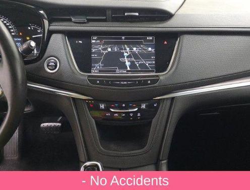 Crystal White Tricoat 2019 Cadillac XT5 Luxury