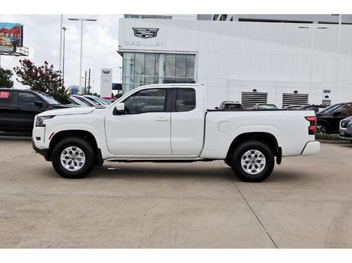 Glacier White 2024 Nissan Frontier SV