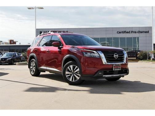 2023 Nissan Pathfinder SL