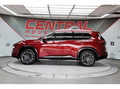 2024 Nissan Rogue Platinum