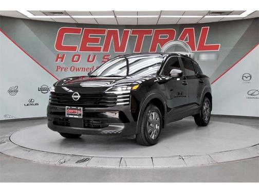 2025 Nissan Kicks S