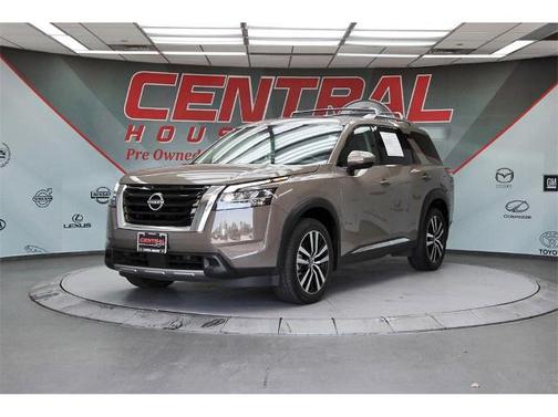 2024 Nissan Pathfinder Platinum