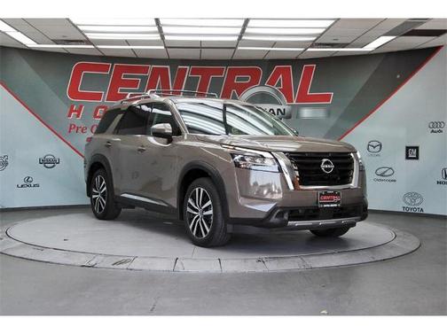 2024 Nissan Pathfinder Platinum