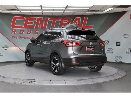 2022 Nissan Rogue Sport SL