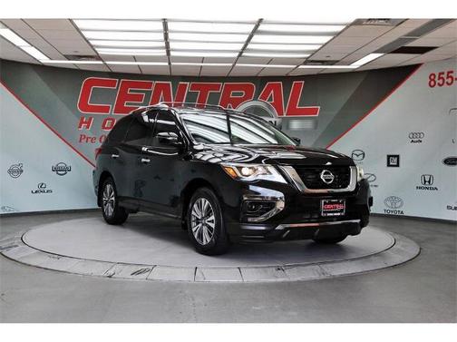 2020 Nissan Pathfinder S