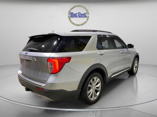 2020 Ford Explorer XLT AWD