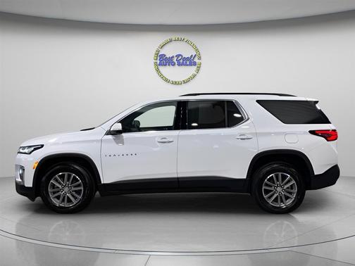 2022 Chevrolet Traverse LT Cloth