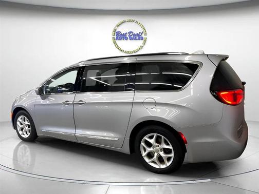 2018 Chrysler Pacifica Touring-L Plus