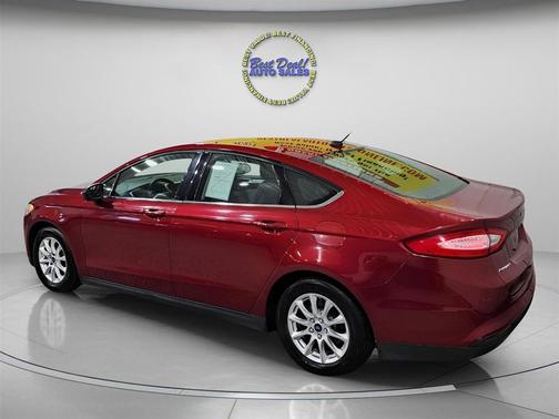 2015 Ford Fusion SE