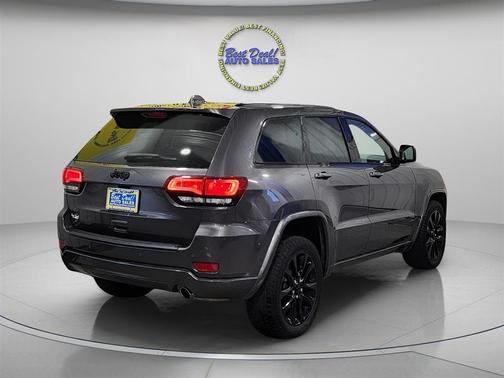 2021 Jeep Grand Cherokee Laredo