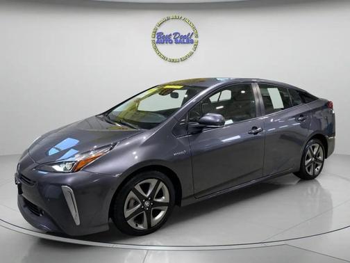 2022 Toyota Prius LE