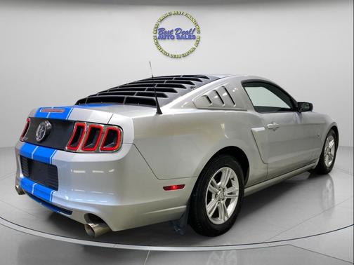 2014 Ford Mustang V6