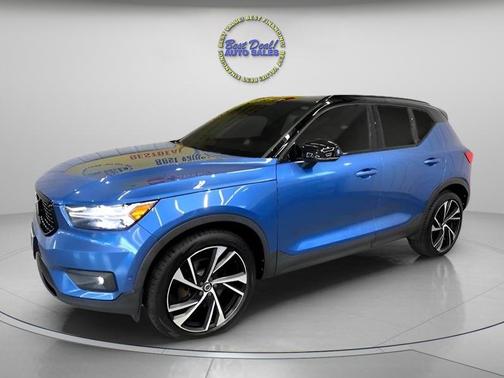 2019 Volvo XC40 T5 R-Design