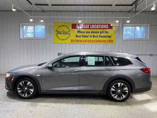 2019 Buick Regal TourX Essence
