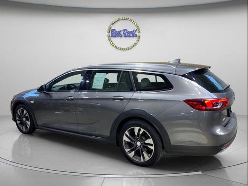 2019 Buick Regal TourX Essence
