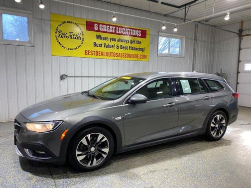 2019 Buick Regal TourX Essence