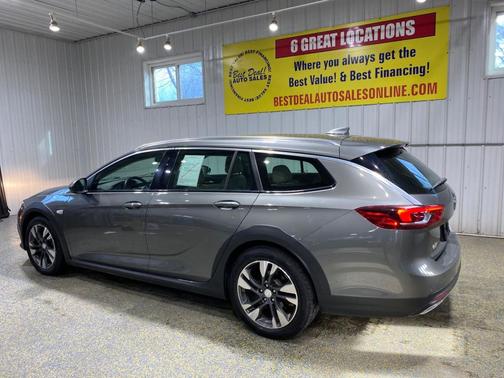 2019 Buick Regal TourX Essence